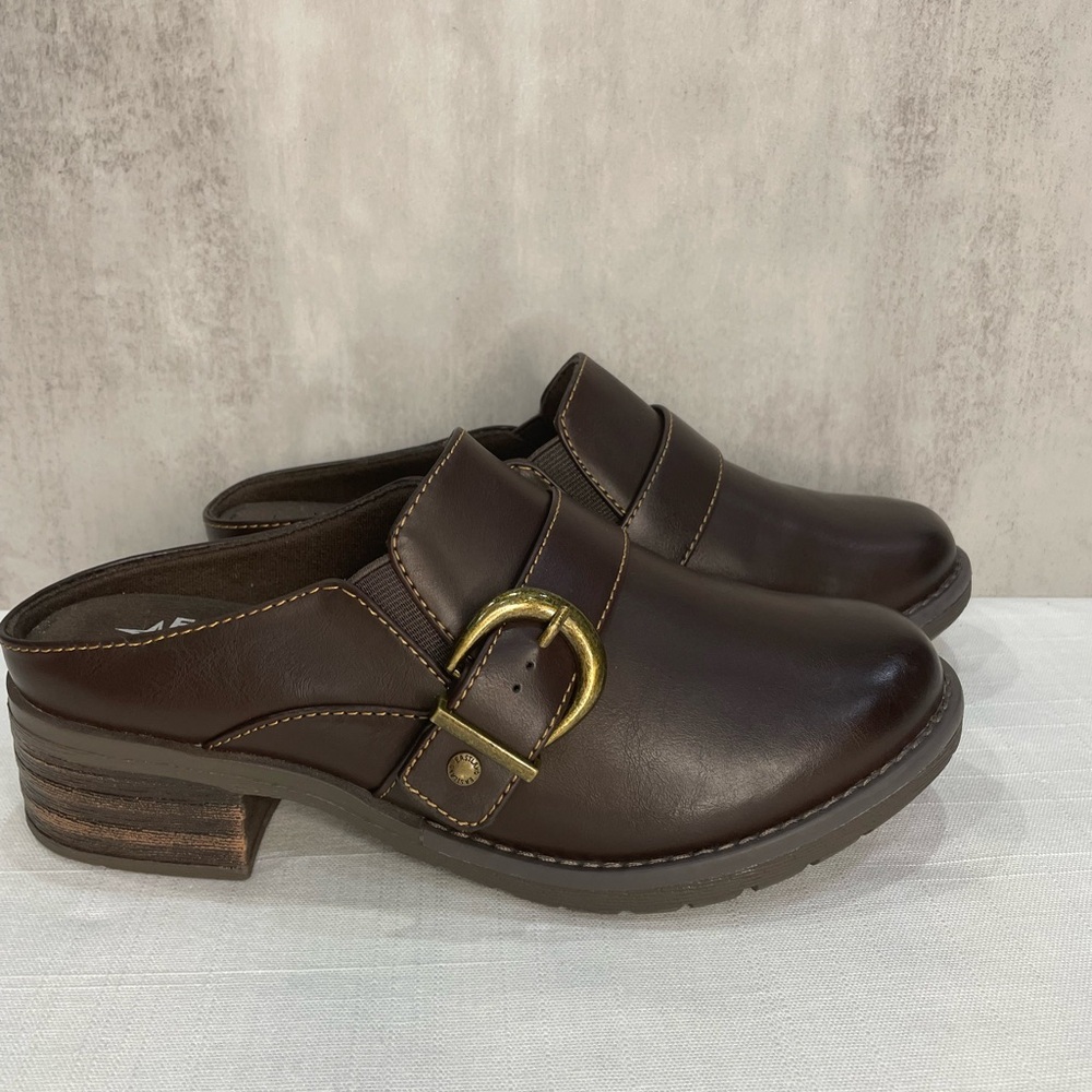 Eastland Wmns 7.5Mule Leather Clogs Brown Buckle, Slip On, Arch Support, Cushion